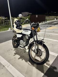 GN125h SUZUKIバイク カスタムバイクのサムネイル