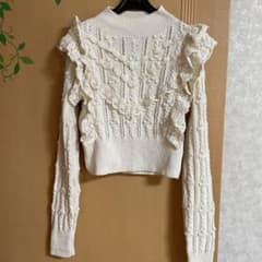 ZARA白ニットのサムネイル