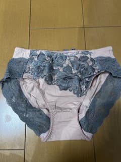 ノエビア　ドラマティックローズのサムネイル