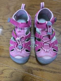 KEEN サンダル ピンク キッズ　21センチのサムネイル