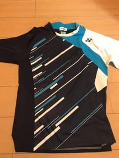 バドミントンユニフォームのサムネイル