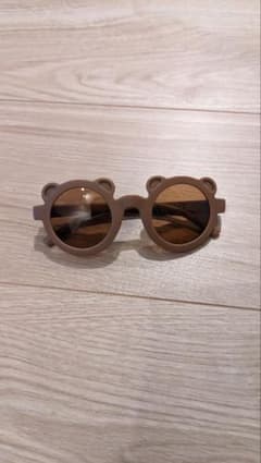 H&M ベビー サングラス くま ブラウンのサムネイル