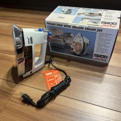 【新品・未使用品】 UTAX スチームアイロン 昭和レトロ 新品・未使用品】 UTAX スチームアイロン 昭和レトロ - メルカリ