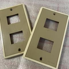 昭和レトロ ナショナル 松下電工 コンセントカバー 2個セット - メルカリ