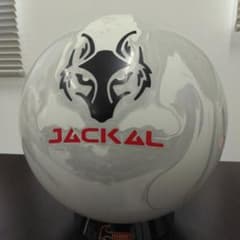 MOTIV JACKAL LE ボウリングボール 14p2～4ozです。 MOTIV JACKAL ボウリングボール - メルカリ