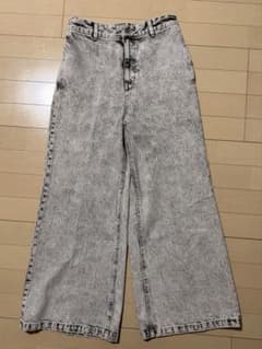【CLEL】ヴィンテージデザイン フレアデニムパンツ グレーホワイト　Sサイズのサムネイル