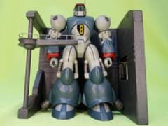 全塗装完成品】1/144 ラウンド・バーニアン・バイファム ／整備