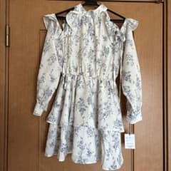 GRL 花柄ボウタイリボンワンピースのサムネイル