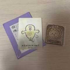 ちいかわ　まじかるちいかわ　レンチキュラーカード　アクリルバッジ