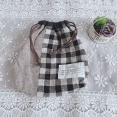 ✳︎巾着袋　ハンドメイド✳︎のサムネイル