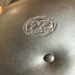 Mustang バイクシート 黒ショベル Mustang バイクシート 黒ショベル - メルカリ