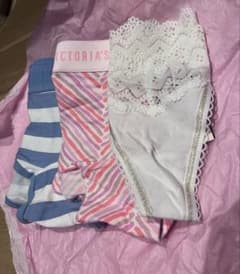 Victoria’s Secret set of 3 underwear ❤️のサムネイル