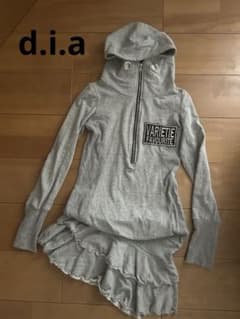 【d.i.a】胸元ジップアップ　リブワンピース　平成ギャル　Y2K 希少　レア d.i.a】胸元ジップアップ リブワンピース 平成ギャル Y2K 希少 レア