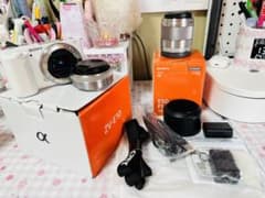 Sony ZV-E10(W) with lenses Good as Newのサムネイル