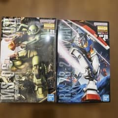 MG RX-78-2ガンダム Ver2.0＆MG ザク Ver.2.0 - メルカリ