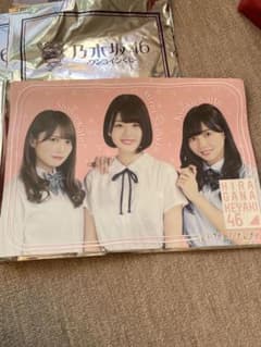 日向坂46 ビジュアルマットのサムネイル