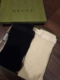 GUCCI GGロゴ タイツ 2色セット GUCCI GGロゴ タイツ 2色セット - メルカリ