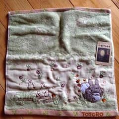 さやさん専用☆トトロ☆新品ハンドタオルのサムネイル