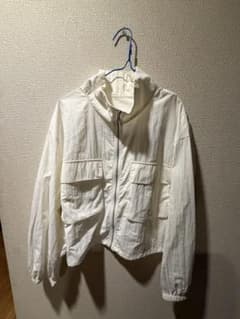 ホワイト ジップアップ ブルゾンのサムネイル