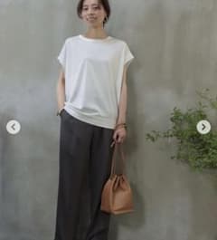 ハグオーワー　フレンチスリーブTシャツ　白のサムネイル