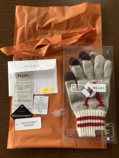 【新品】BEAMS イニシャル入りニット手袋（箱・袋付き）のサムネイル