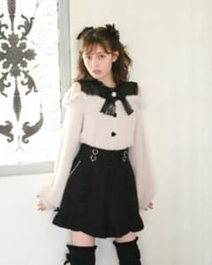 LIZLISA 肩出しニットのサムネイル