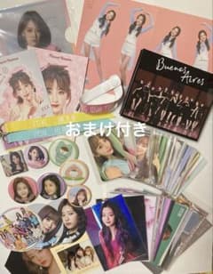 IZ*ONE アイズワン 生写真トレカ 缶バッチ クリアファイル トレカ