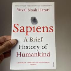 Sapiens: A brief history of humankindのサムネイル