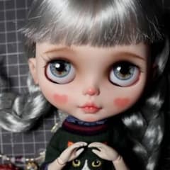 カスタムブライス 海外作家様 人形 猫ちゃんのような ハートのチークがかわいい カスタムブライス 海外作家様 人形 猫ちゃんのような ハートのチークが