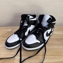Nike Air Jordan 1 Mid Black/White DV0991のサムネイル