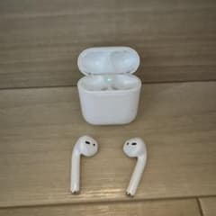 AirPods本体 ホワイト 充電ケース付き 初代のサムネイル