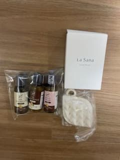 ラサーナ　La Sanaヘアスカルプブラシ【ゼミドハーバルのトラベルセット付き】のサムネイル