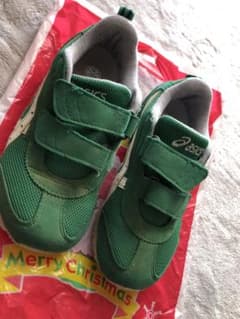 asics 緑 スニーカー18.0cmのサムネイル