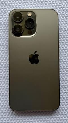 iPhone 13 Pro 256GB SIMフリー グラファイト 美品のサムネイル