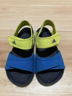 adidas サンダル　18cmのサムネイル
