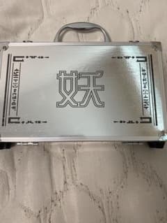 妖怪ウォッチ　ケースとメダルのサムネイル
