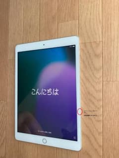 Apple iPad 7世代　10.2インチ シルバー 本体　Wi-fiのサムネイル