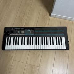 (H)KORG POLY-800 アナログシンセサイザー 本体　動作未確認 H)KORG POLY-800 アナログシンセサイザー 本体 動作未確認 - メルカリ