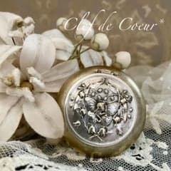 1025A フランス アンティーク パウダーケース ピルケース 鈴蘭