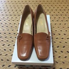 ゴルフのパンプスのサムネイル