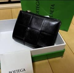 BOTTEGA VENETA カセット マキシイントレチャート二つ折り財布 - メルカリ