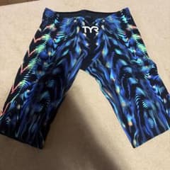 TYR VENZO 競泳水着 メンズ　早い者勝ち