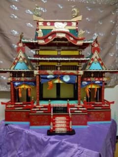 御殿飾り豊寿殿と雛人形、小物のセット 豊寿殿 雛人形御殿 御殿飾り（御殿のみ） - メルカリ