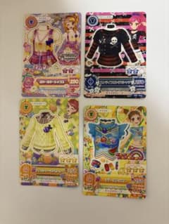 アイカツカード トップス4枚セットのサムネイル