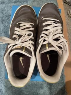 NIKE スニーカー 314968-221 ブラウンのサムネイル