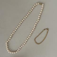 【vintage/アクセサリー】パールネックレス ゴールドブレスレット セットのサムネイル
