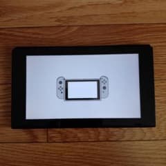 Nintendo Switch 本体 紫と黄色のJoy-Conと充電グリップ - メルカリ