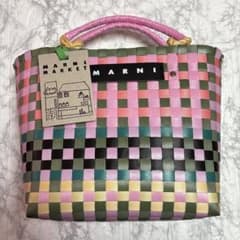 MARNI　マルニマーケット　かごバッグ　トートバッグ　編み込み　格子柄　ピンク MARNI マルニマーケット かごバッグ トートバッグ 編み込み 格子柄