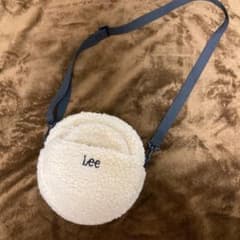 Leeのモコモコミニバックです！のサムネイル