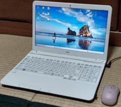 ノートパソコン LAVIE SSD起動早天板きれい カメラ 液晶一部訳アリ格安のサムネイル